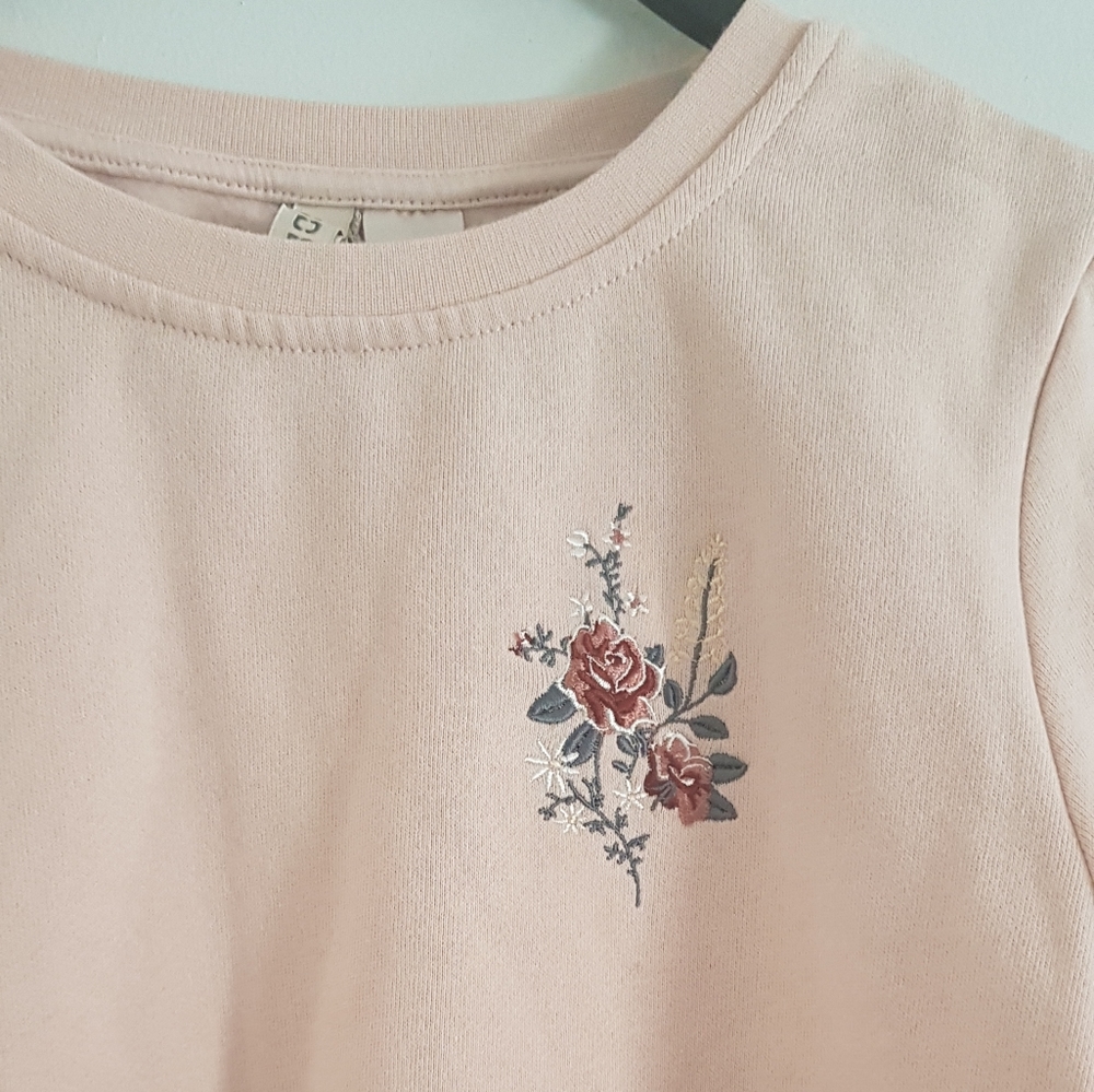 H&M Top - Picture 2 of 6